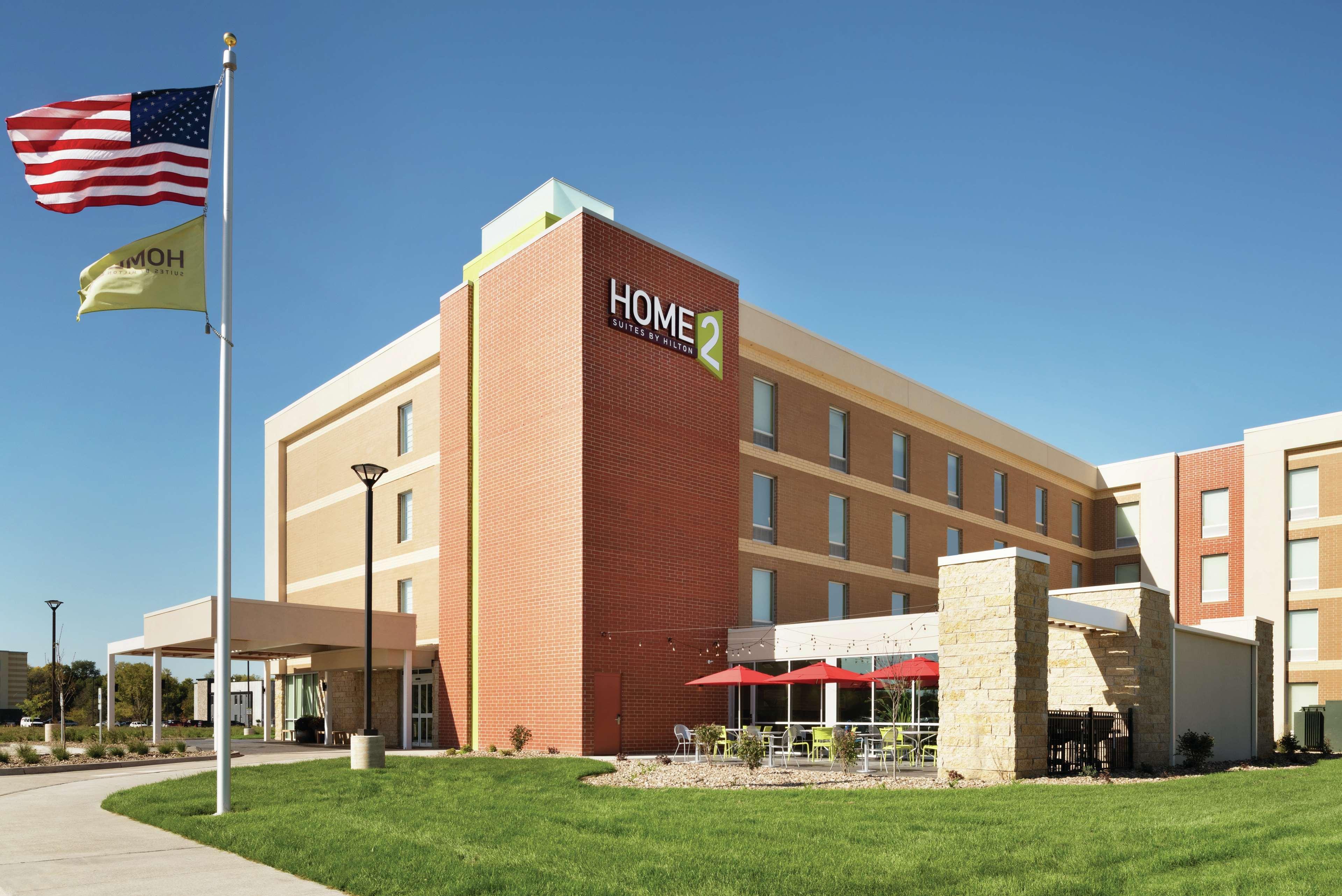 Home2 Suites By Hilton Iowa City Коралвилл Экстерьер фото